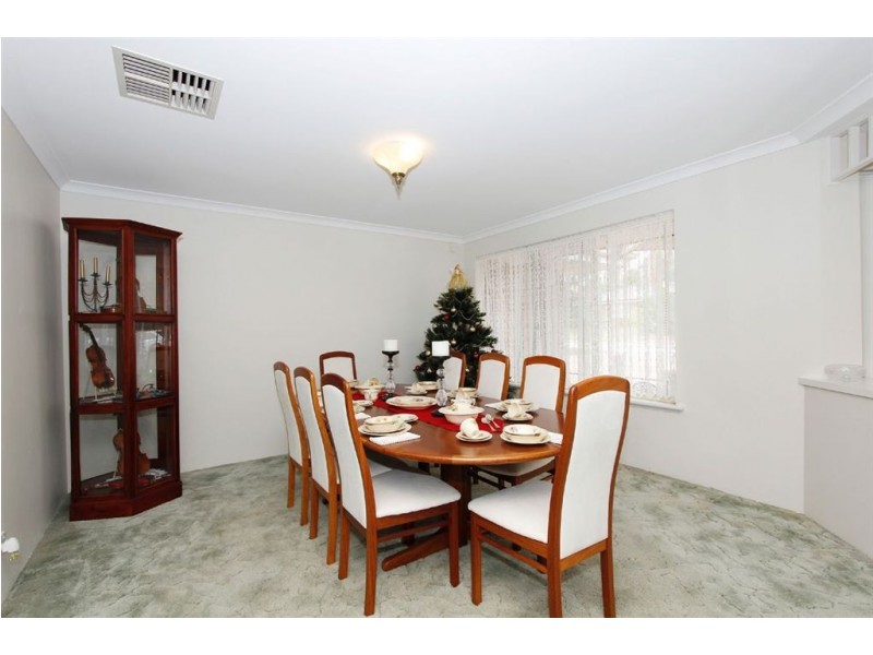 11 Constitution Gardens, Bibra Lake WA 6163