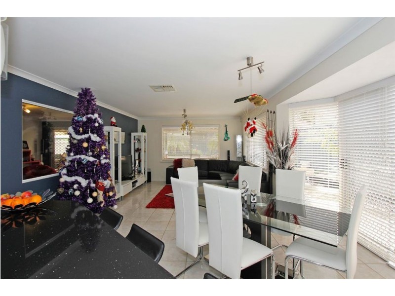 11 Constitution Gardens, Bibra Lake WA 6163