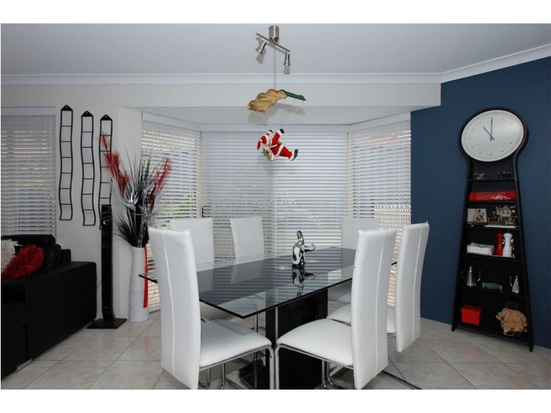 11 Constitution Gardens, Bibra Lake WA 6163