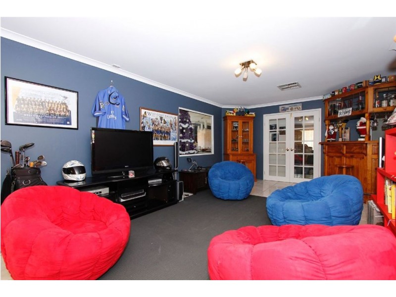 11 Constitution Gardens, Bibra Lake WA 6163