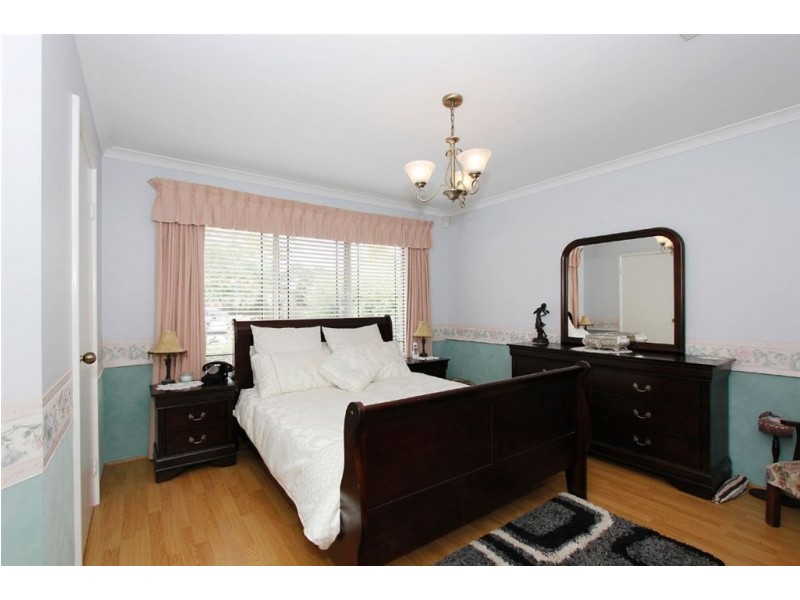 11 Constitution Gardens, Bibra Lake WA 6163