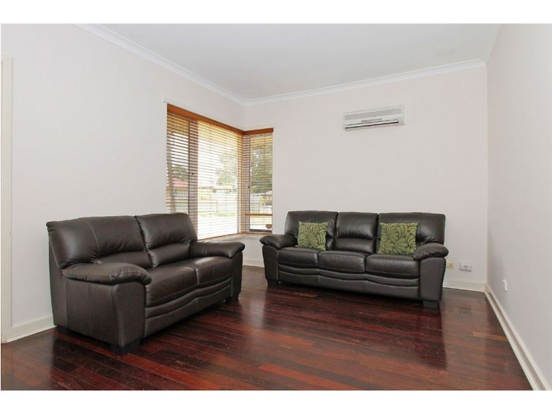 18 Oswald Street, Coolbellup WA 6163