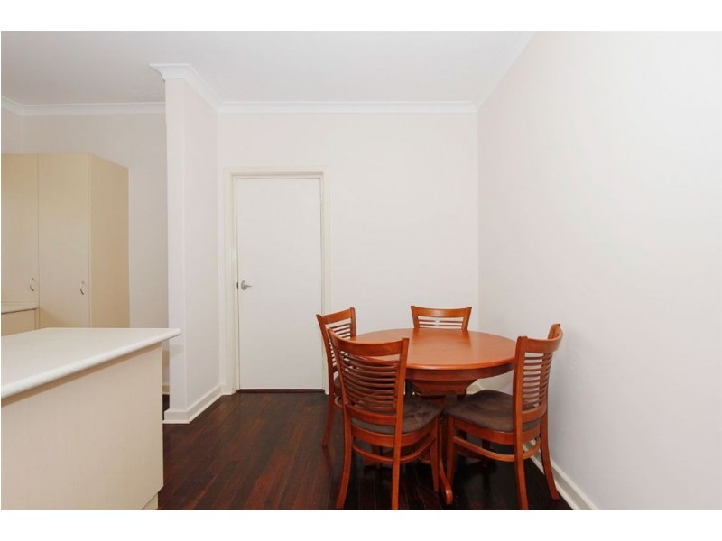 18 Oswald Street, Coolbellup WA 6163