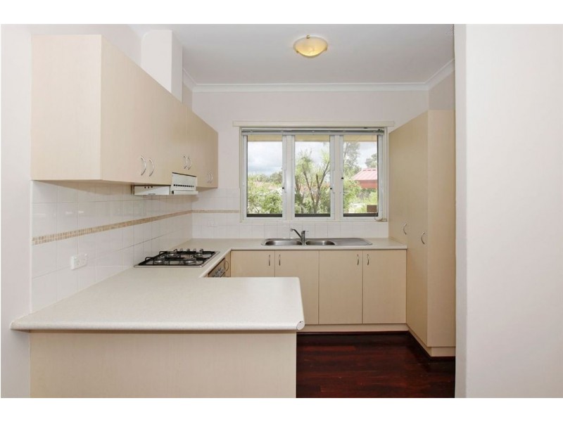 18 Oswald Street, Coolbellup WA 6163