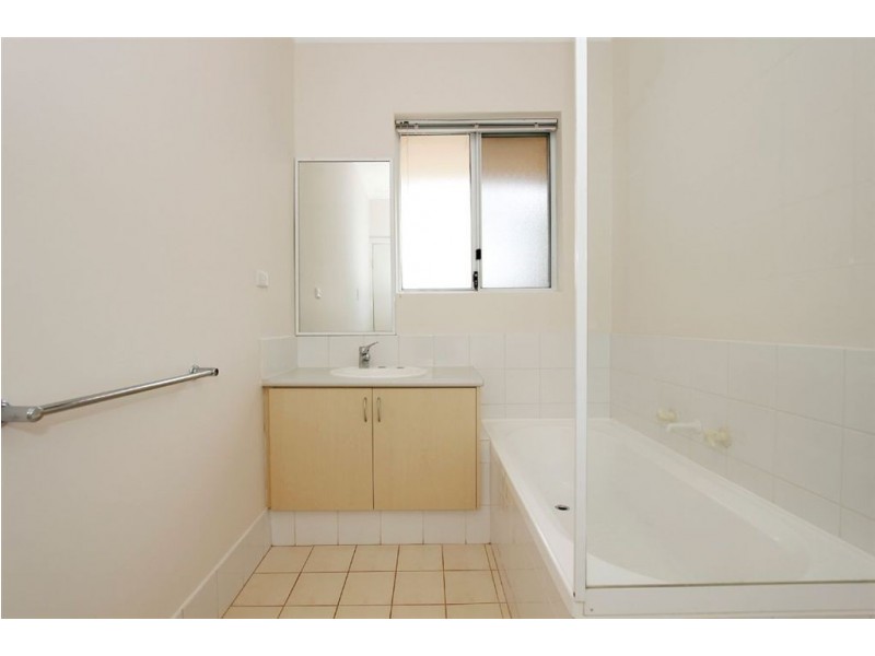 18 Oswald Street, Coolbellup WA 6163