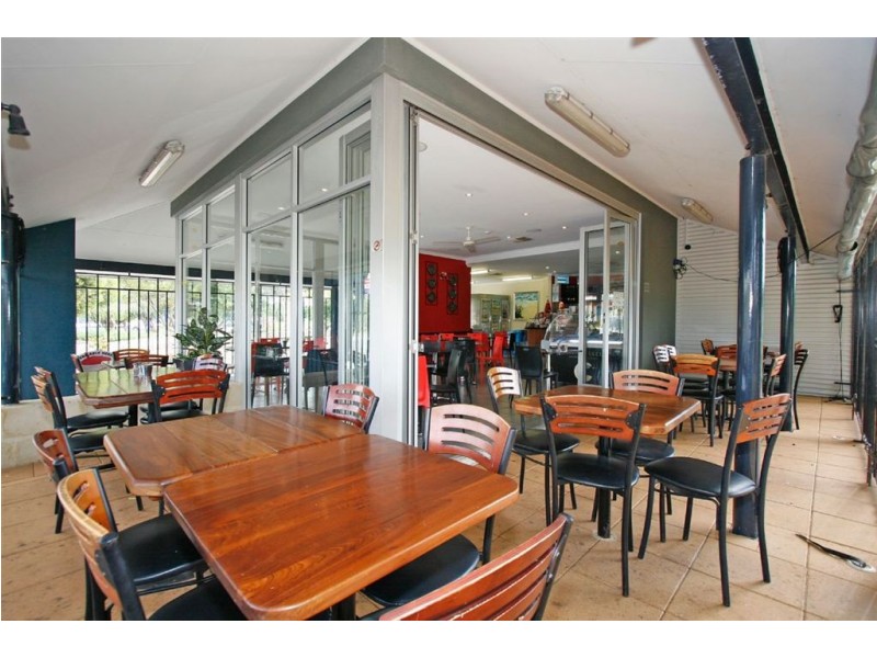 4 Powell Road, Coogee WA 6166