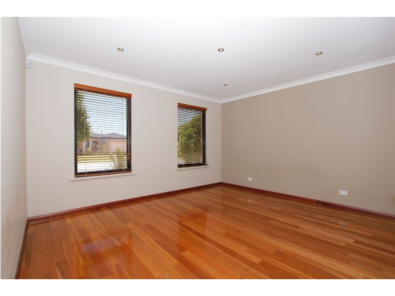 6 Bonito Place, Yangebup WA 6164