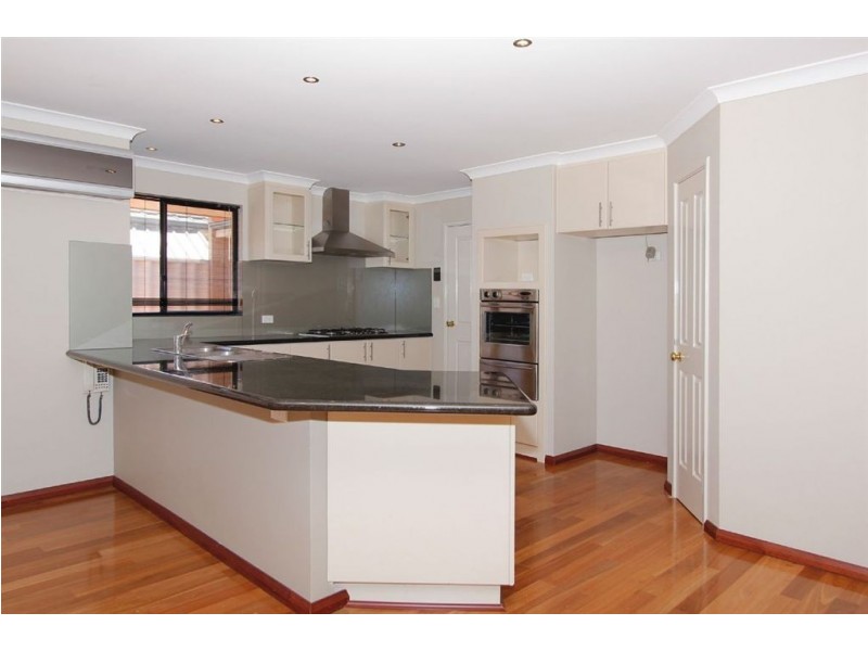 6 Bonito Place, Yangebup WA 6164