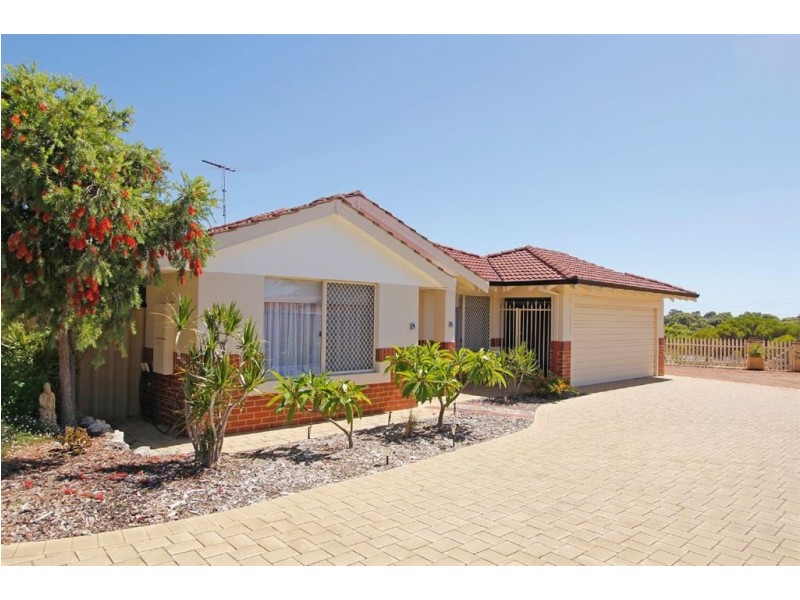 2/19 Geordie Court, Coogee WA 6166