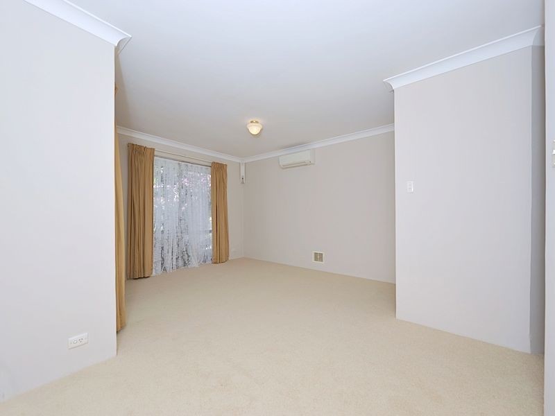 12 Townsend Street, Rockingham WA 6168