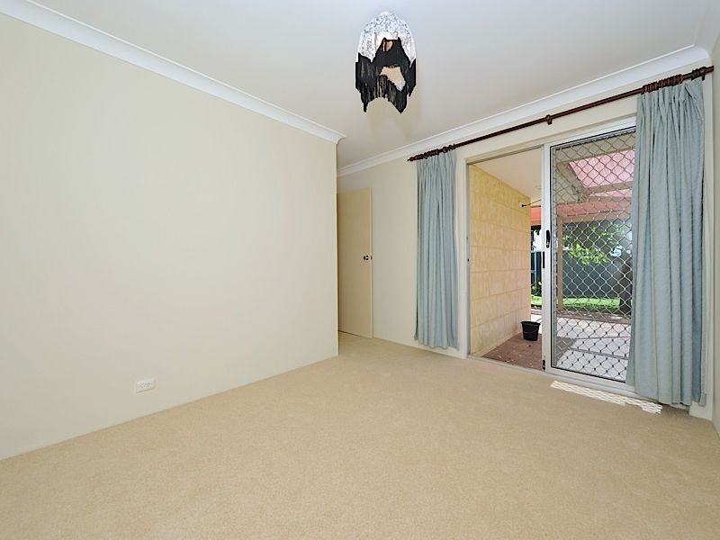 12 Townsend Street, Rockingham WA 6168