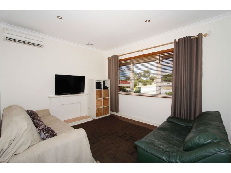 12 Alonso Street, Coolbellup WA 6163