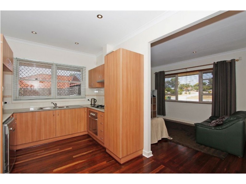 12 Alonso Street, Coolbellup WA 6163