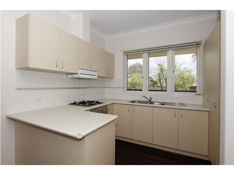 18 Oswald Street, Coolbellup WA 6163