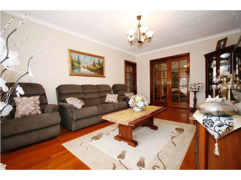 5 Glendower Way, Spearwood WA 6163
