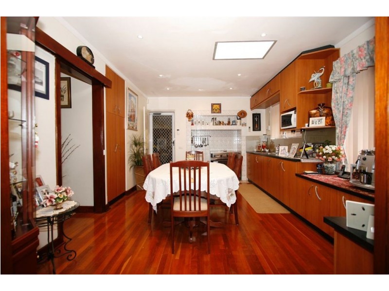 5 Glendower Way, Spearwood WA 6163