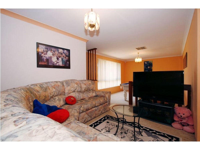 4 Bunyan Close, Spearwood WA 6163