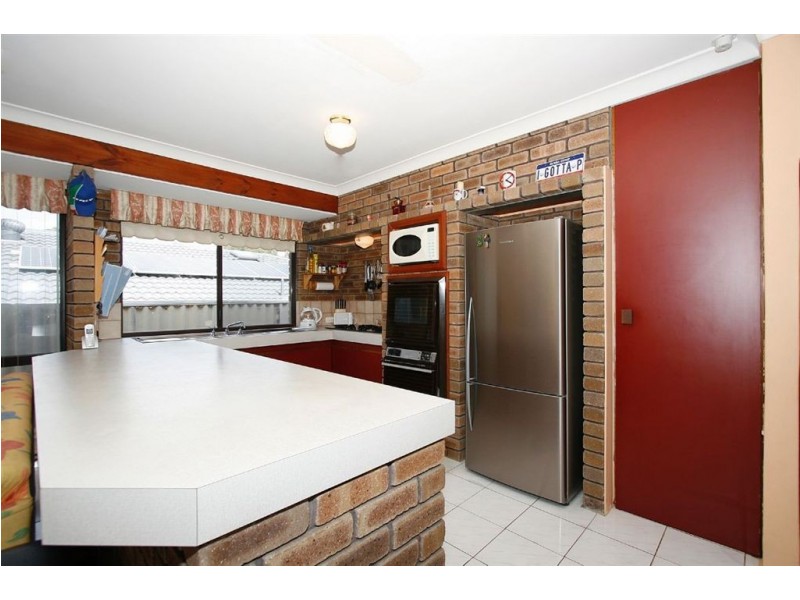 4 Bunyan Close, Spearwood WA 6163