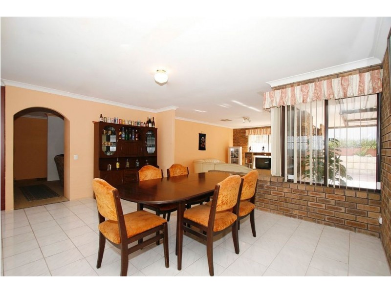 4 Bunyan Close, Spearwood WA 6163