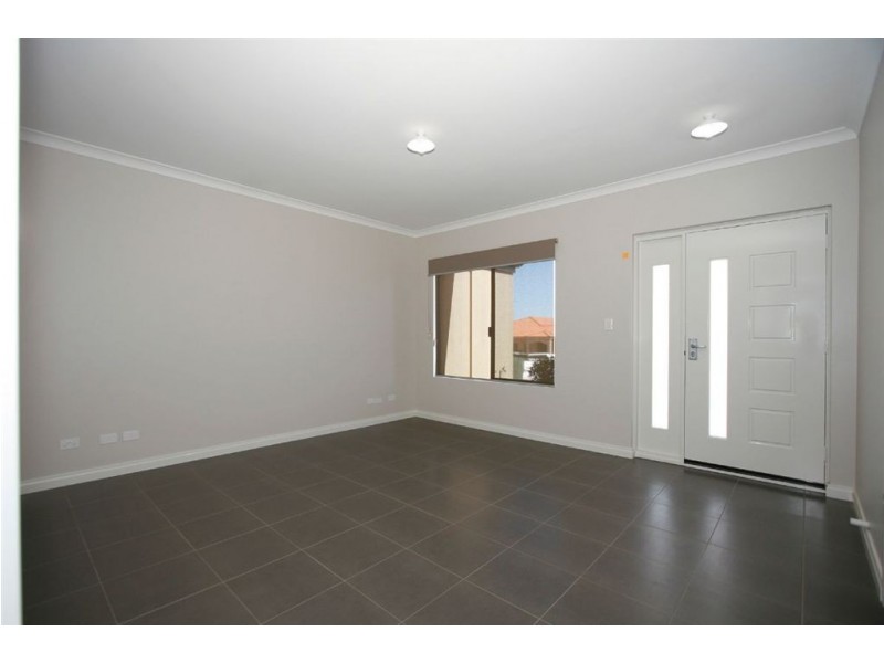 4/1 Gerovich Way, Spearwood WA 6163