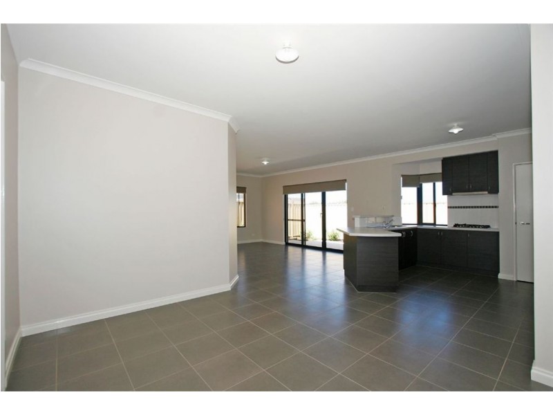 4/1 Gerovich Way, Spearwood WA 6163