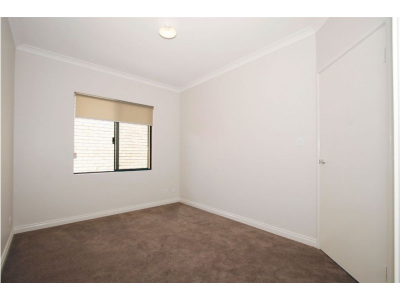 4/1 Gerovich Way, Spearwood WA 6163