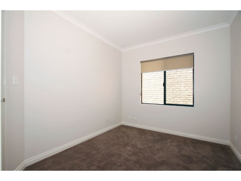 4/1 Gerovich Way, Spearwood WA 6163
