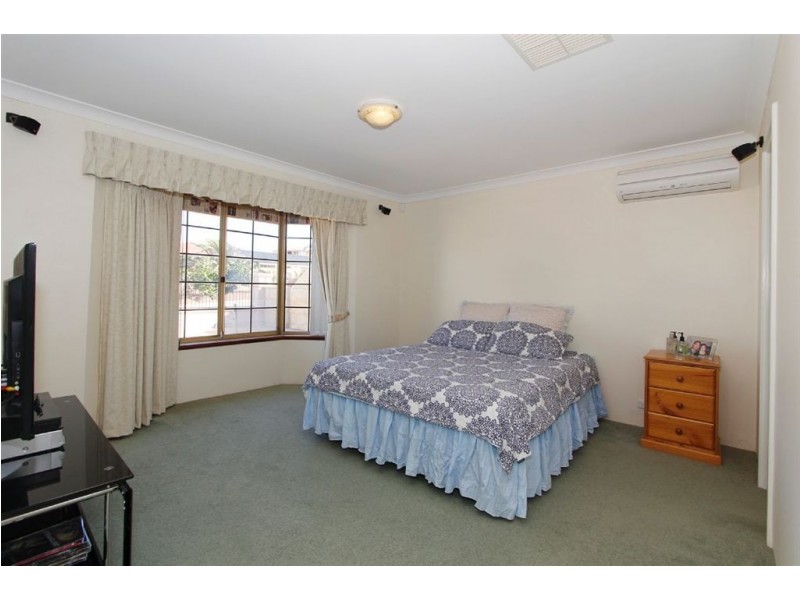 65 Amity Boulevard, Coogee WA 6166