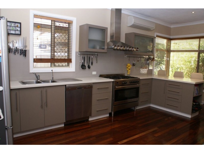 8 Alonso Street, Coolbellup WA 6163