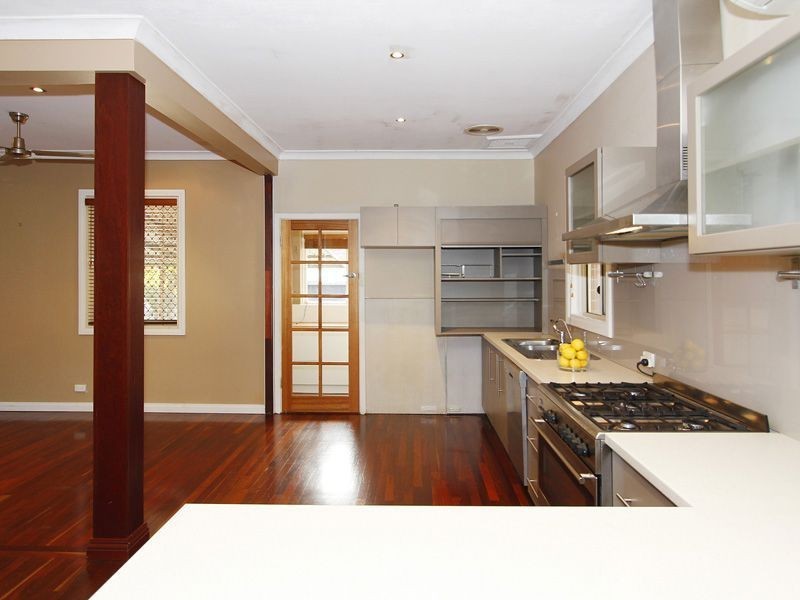 8 Alonso Street, Coolbellup WA 6163