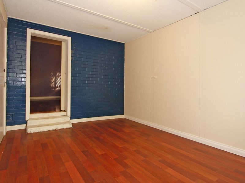 8 Alonso Street, Coolbellup WA 6163