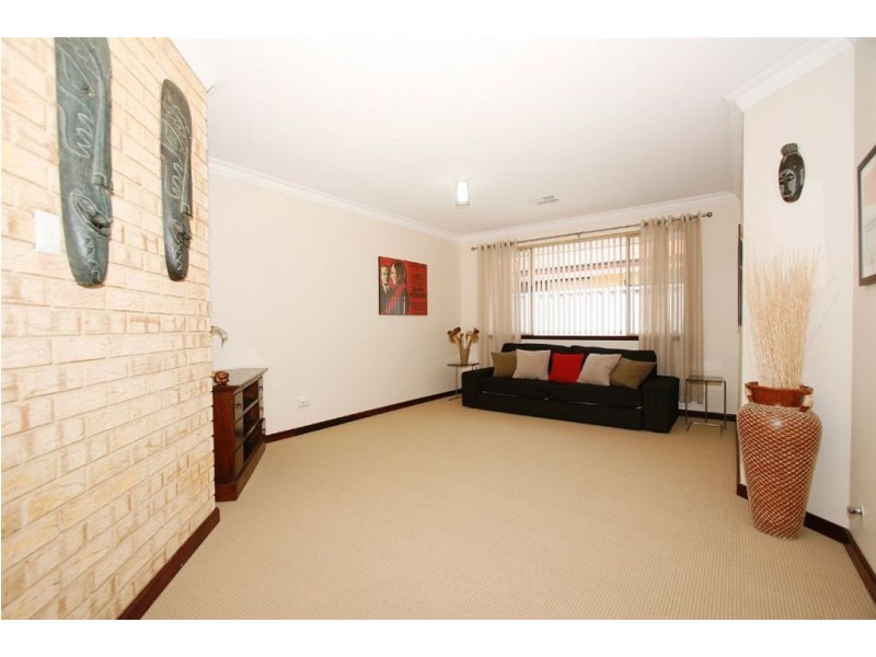 13 Okra Court, Munster WA 6166