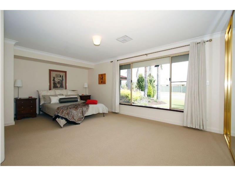 13 Okra Court, Munster WA 6166