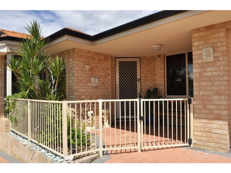 2/7 Marmand Court, Coogee WA 6166