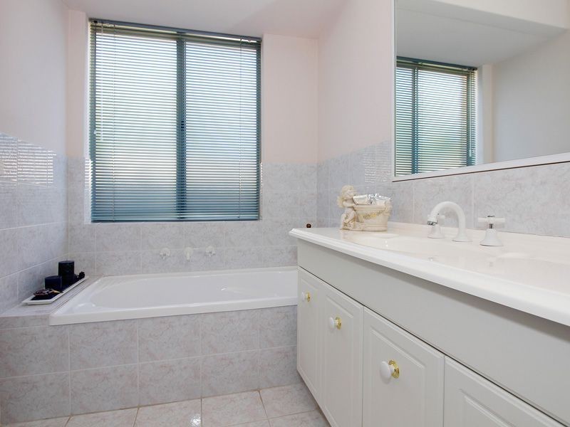 2/7 Marmand Court, Coogee WA 6166