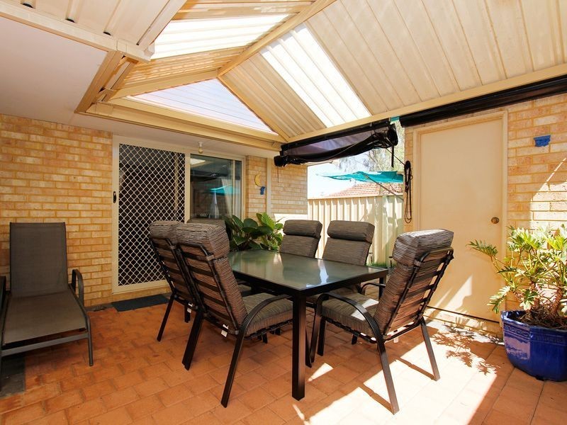 2/7 Marmand Court, Coogee WA 6166