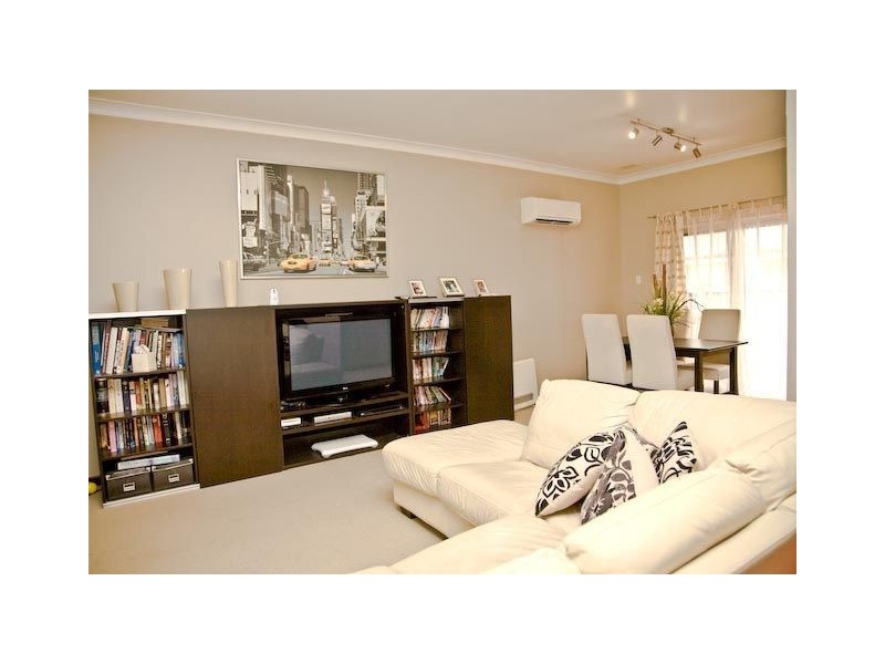 34 North Lake Road, Alfred Cove WA 6154