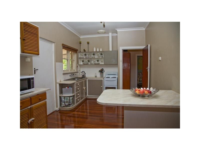 34 North Lake Road, Alfred Cove WA 6154