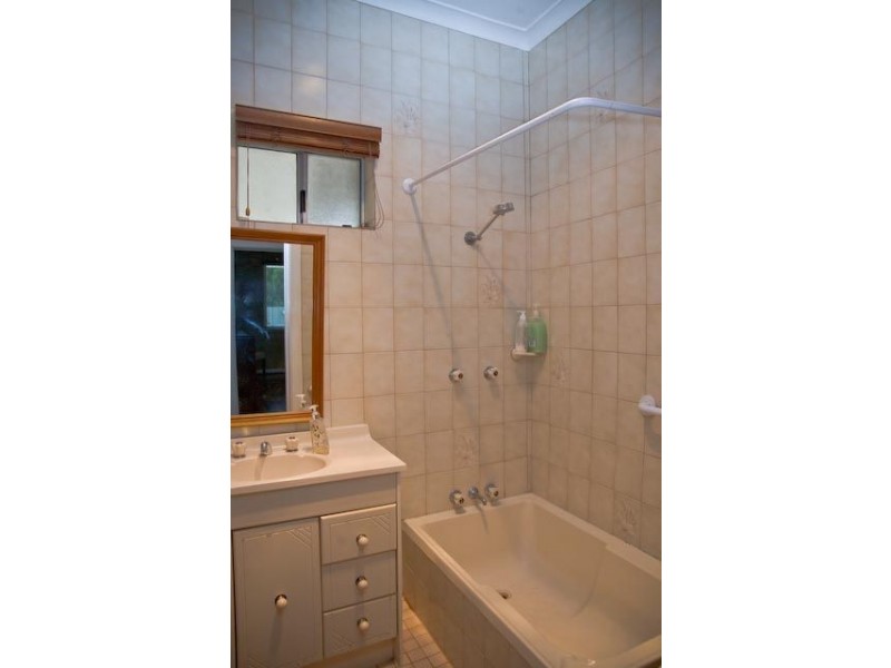 34 North Lake Road, Alfred Cove WA 6154