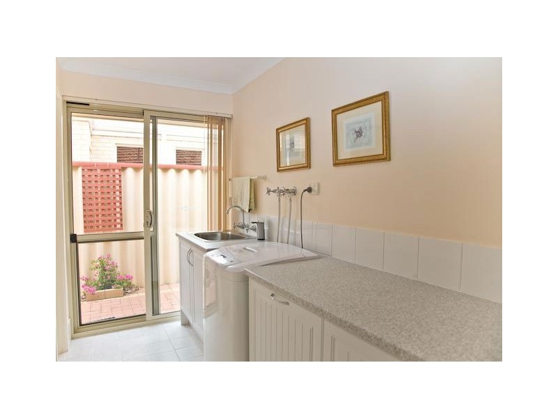 26 Concord Terrace, Atwell WA 6164