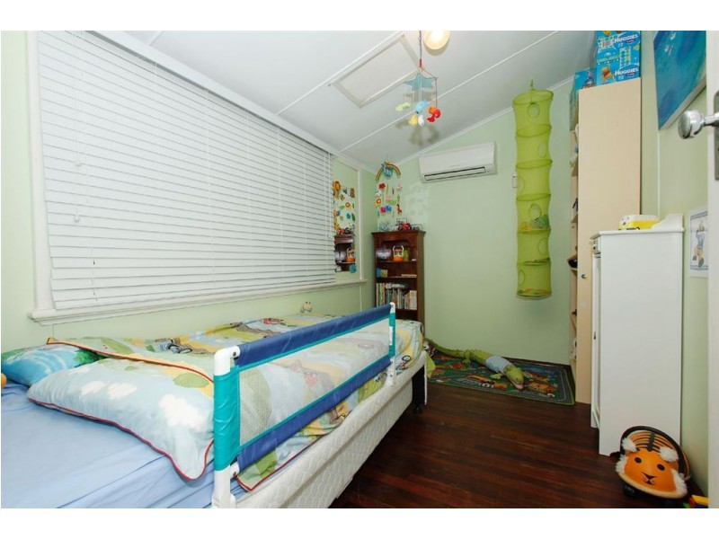 42 Frederick Road, Hamilton Hill WA 6163