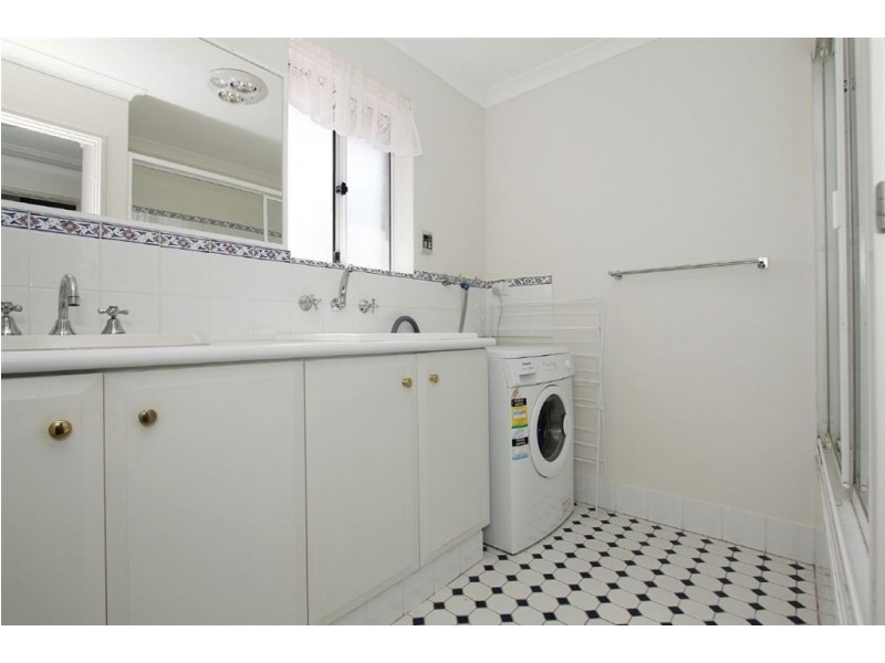 4/6 Paddington Court, Bibra Lake WA 6163