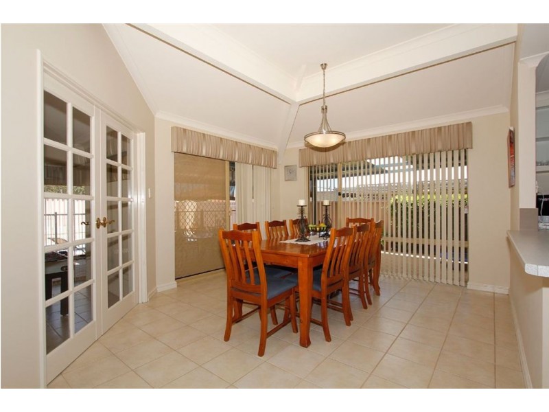 34 Deller Drive, Bibra Lake WA 6163
