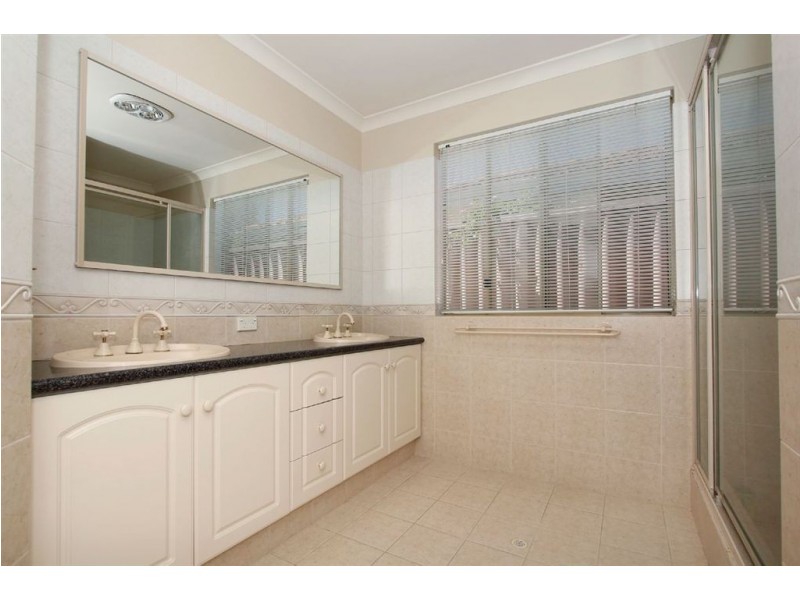 34 Deller Drive, Bibra Lake WA 6163