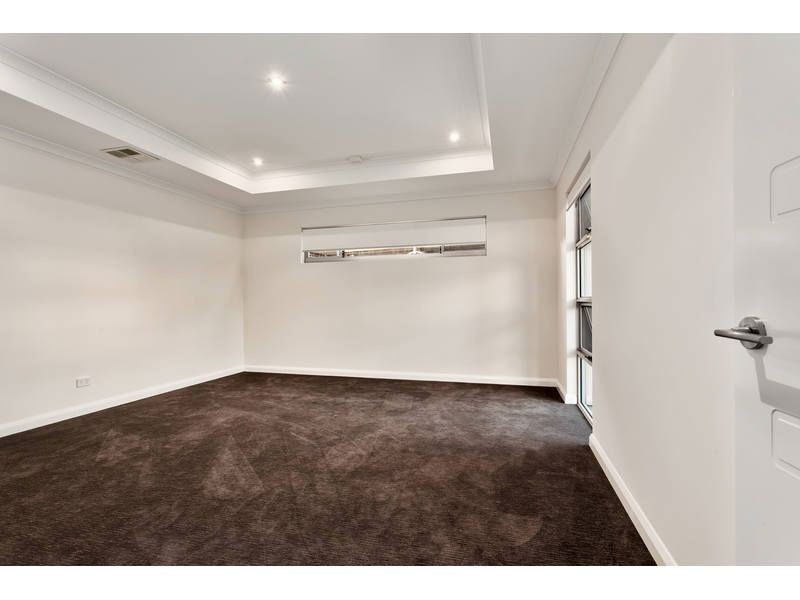 39 Newark Turn, North Coogee WA 6163