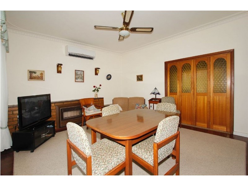 104 Clontarf Road, Hamilton Hill WA 6163