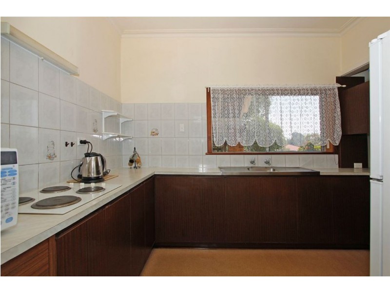 104 Clontarf Road, Hamilton Hill WA 6163