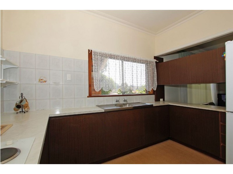 104 Clontarf Road, Hamilton Hill WA 6163