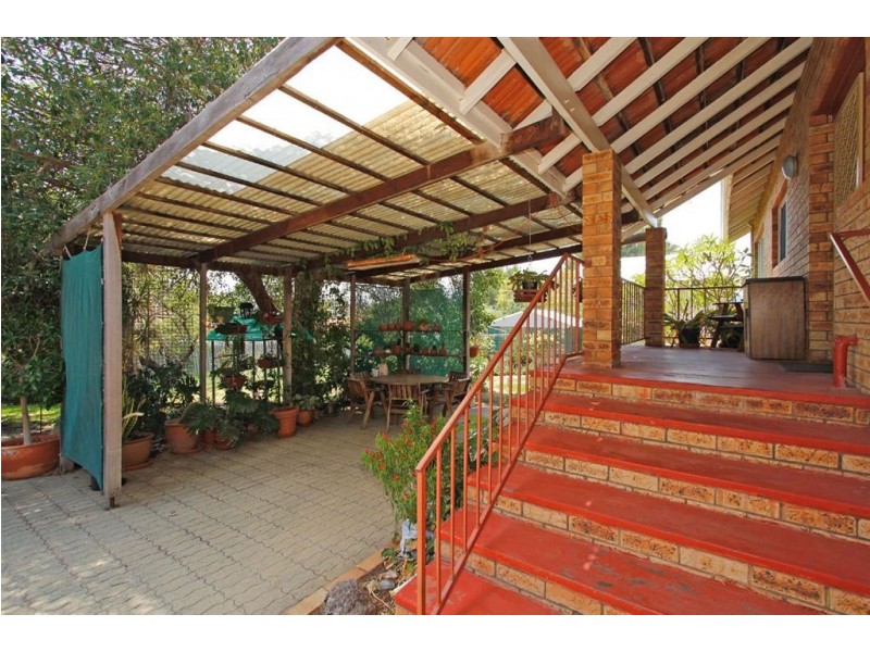 104 Clontarf Road, Hamilton Hill WA 6163