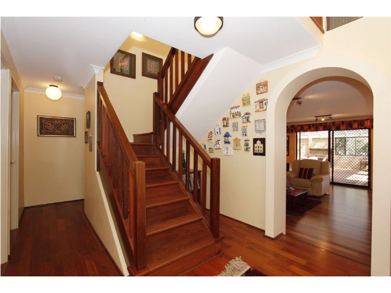 14 Vlaming Rise, Coogee WA 6166